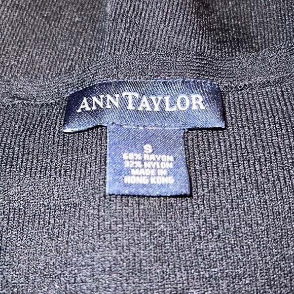 Ann Taylor Black Rayon/Nylon Long Sleeve Sweater Size Small - Picture 3 of 4